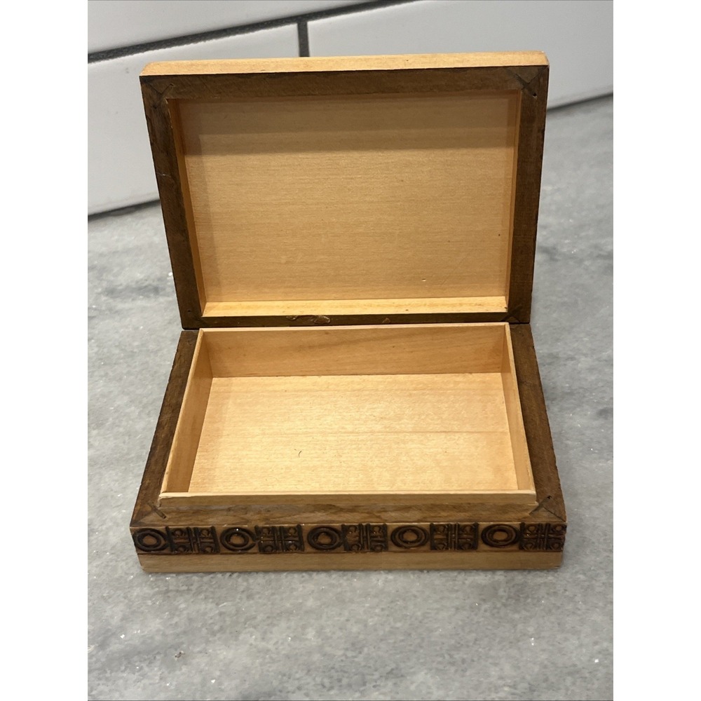 Vintage Wooden Trinket Jewelry Box Hand Carved Hand Made- European - Picture 3 of 8